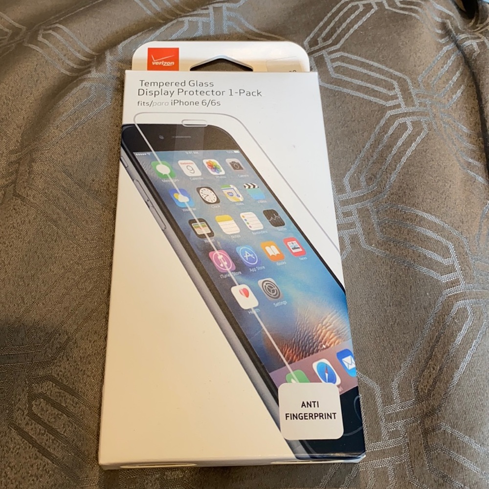 iPhone 6/6s Tempered glass display protector 1 pack new in box